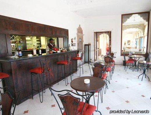 Hotel Fateh Bagh Ranakpur Restaurace fotografie